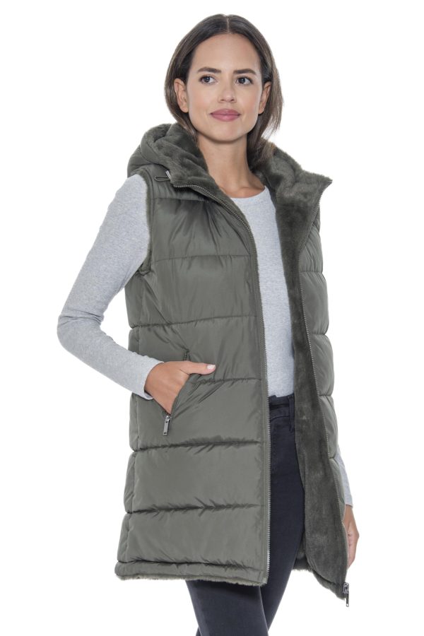 S.E.B Women's Long Reversible Puffer Vest with Hood, Puffy Sleeveless Vest Reverses to Lux Faux Fur for Winter and Fall